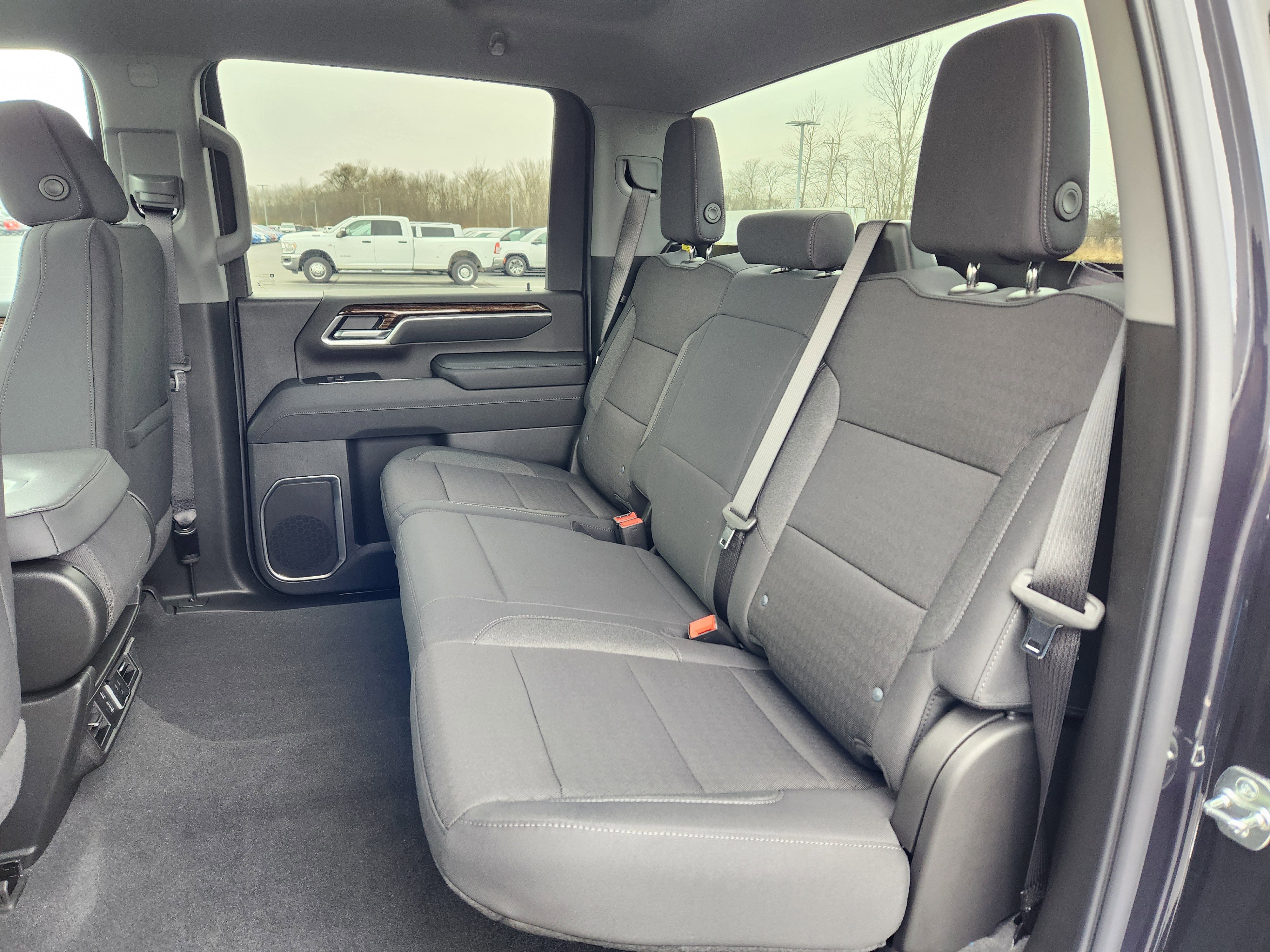 New 2026 GMC Sierra 2500 SLE image 8