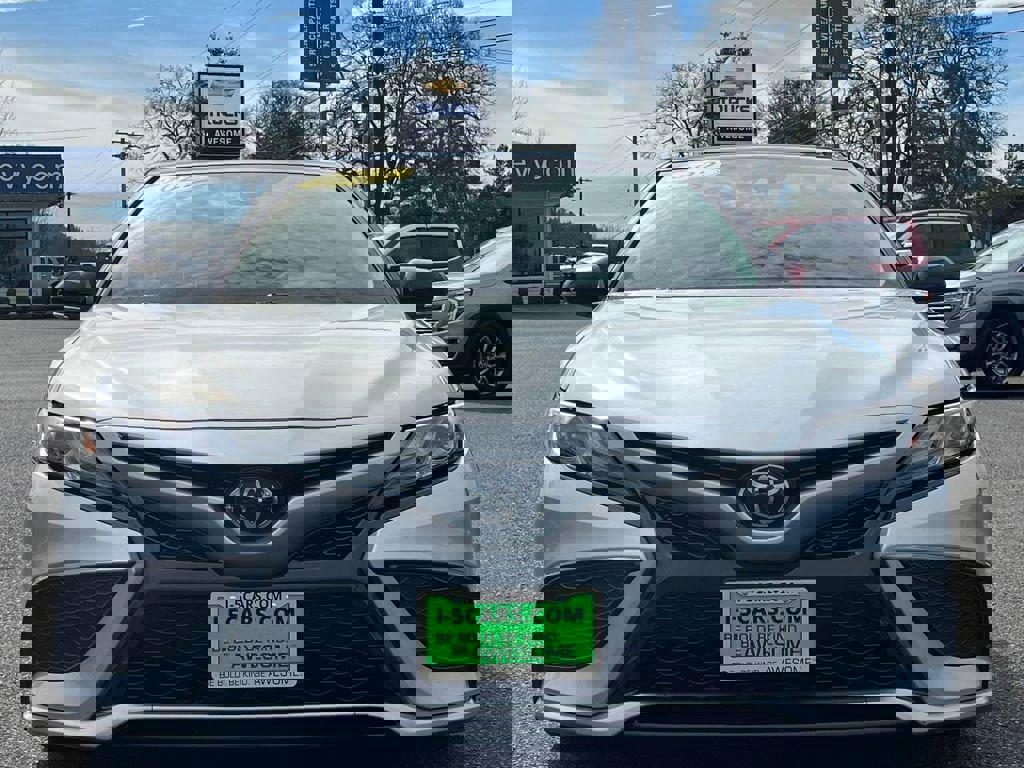 Used 2022 Toyota Camry XSE w/ Carpet Mat Package (TMS) image 11