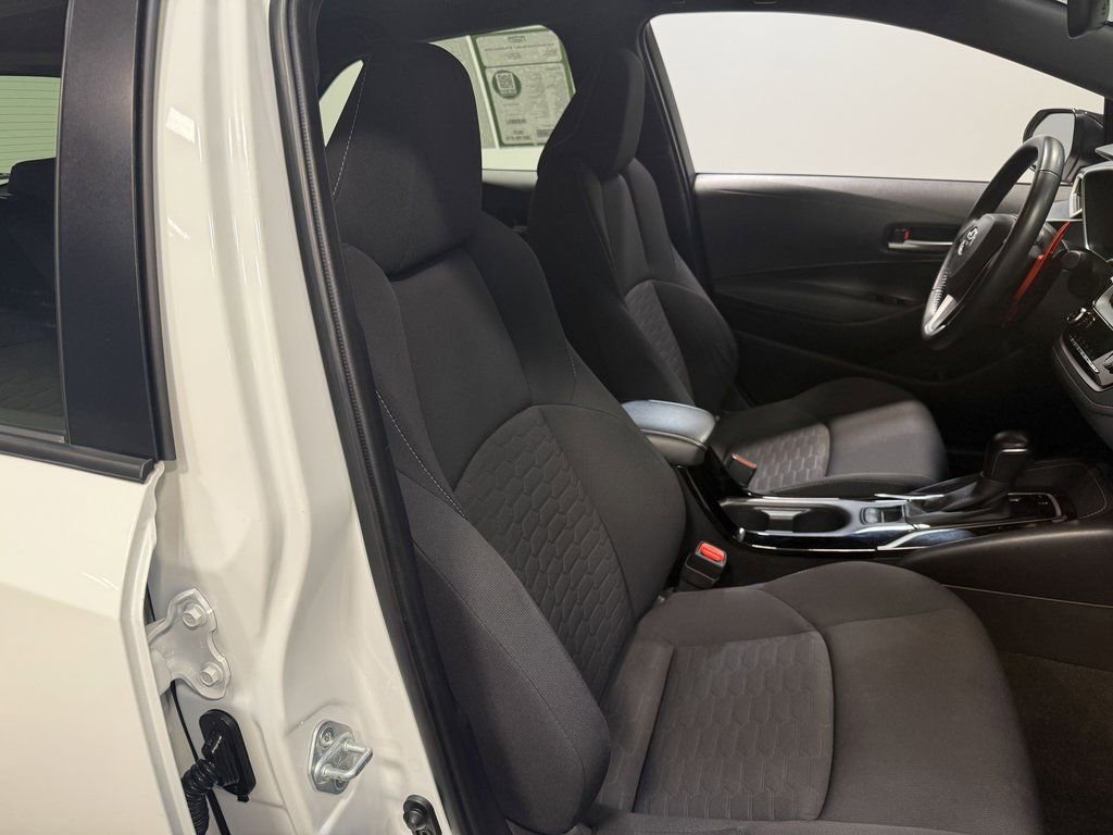 Used 2021 Toyota Corolla SE image 64