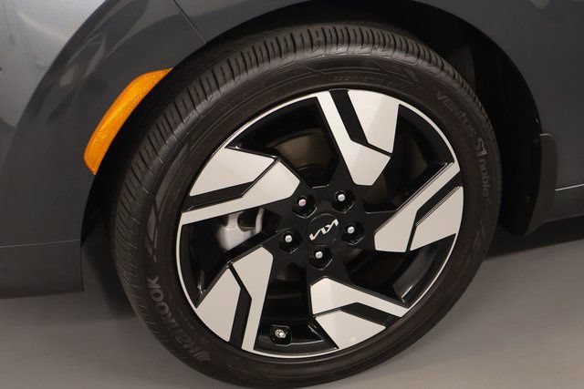 Used 2025 Kia Soul GT-Line FWD image 8