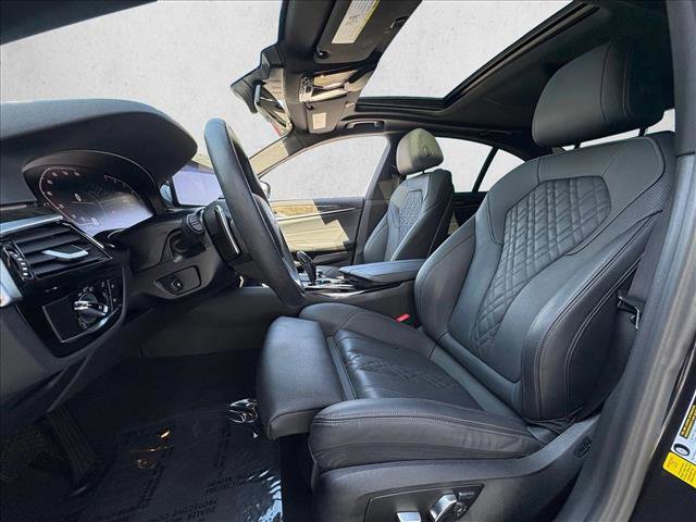 Used 2023 BMW 530i image 16