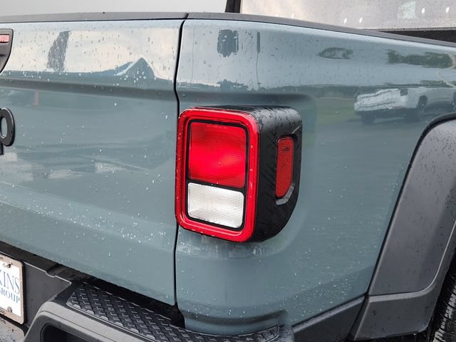 Used 2024 Jeep Gladiator Sport AWD/4WD image 14