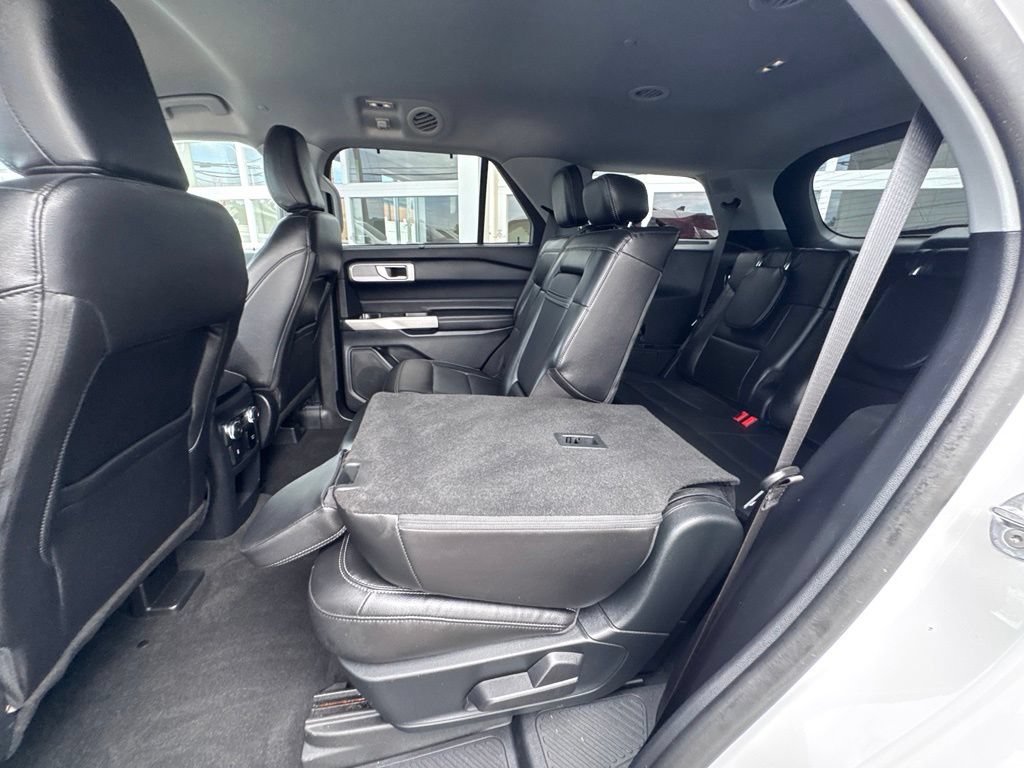 Used 2021 Ford Explorer Limited w/ Hybrid Equipment Group 310A RWD image 33