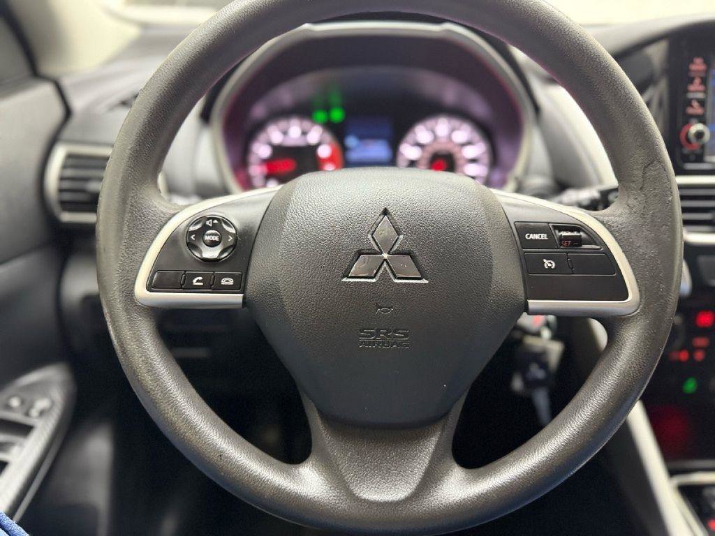 Used 2020 Mitsubishi Eclipse Cross ES image 11