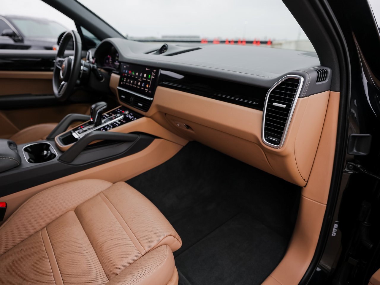 Certified 2022 Porsche Cayenne E-Hybrid image 28