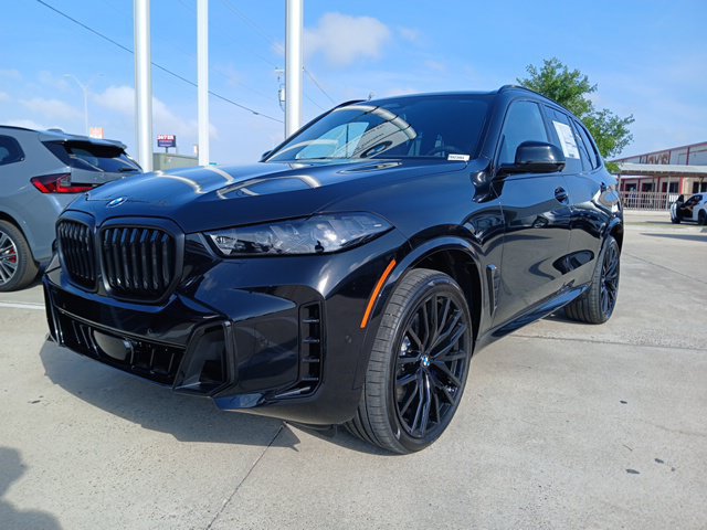 New 2026 BMW X5 xDrive40i w/ M Sport Package AWD/4WD image 3