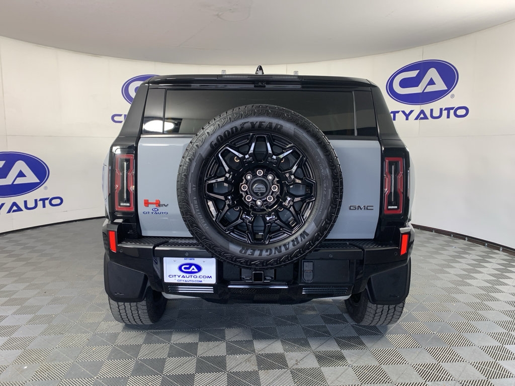 Used 2025 GMC Hummer EV 2X w/ LPO, Sport Package image 4