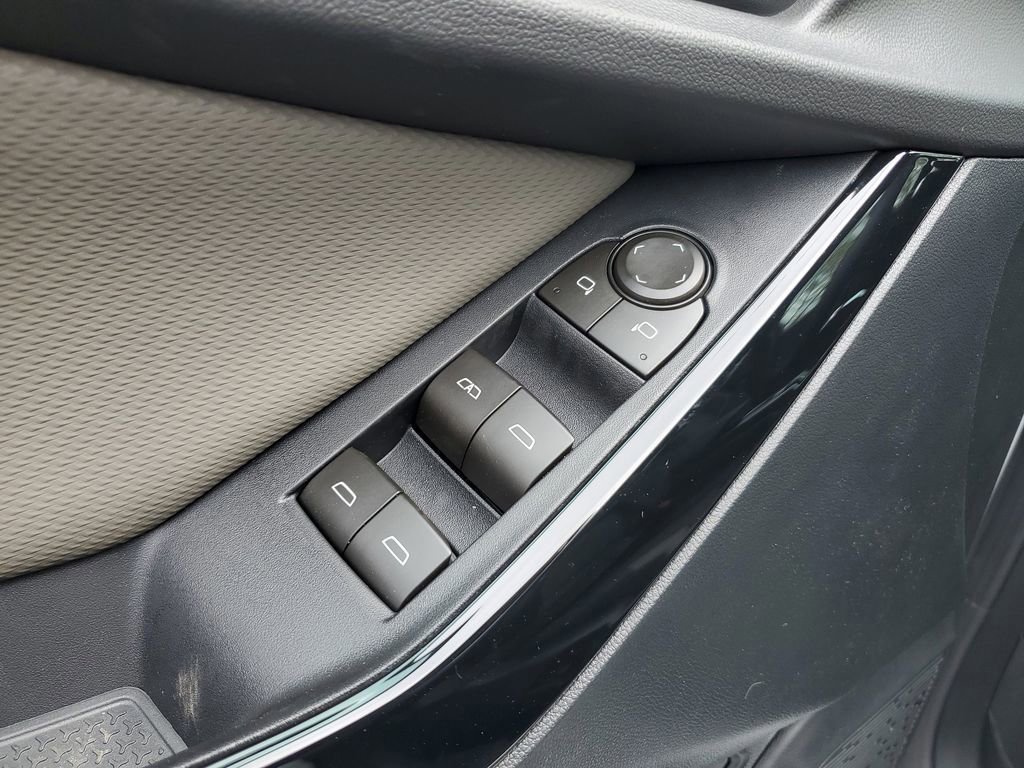 New 2026 Chevrolet Equinox LT image 13