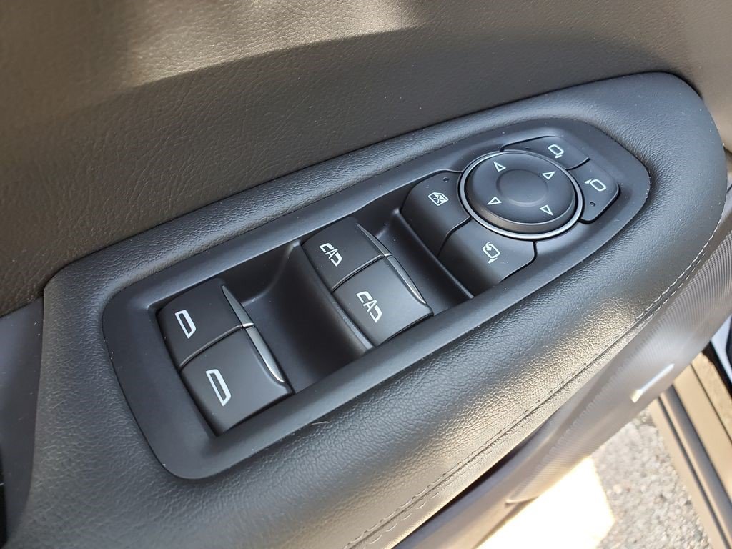 Certified 2023 Cadillac XT6 Premium Luxury w/ LPO, Floor Liner Package AWD/4WD image 18