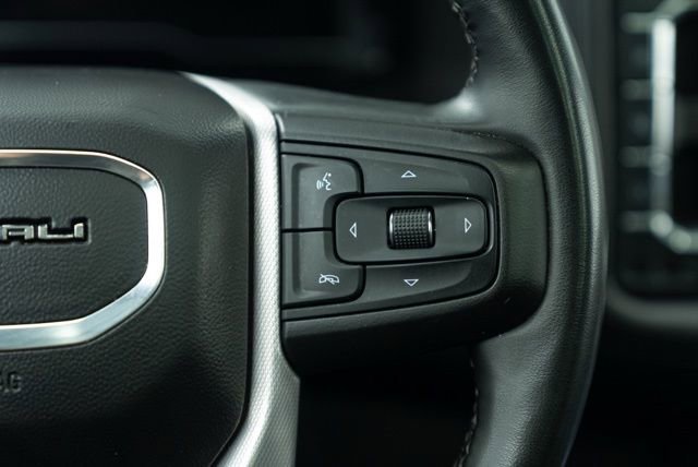 Used 2023 GMC Yukon XL Denali image 23