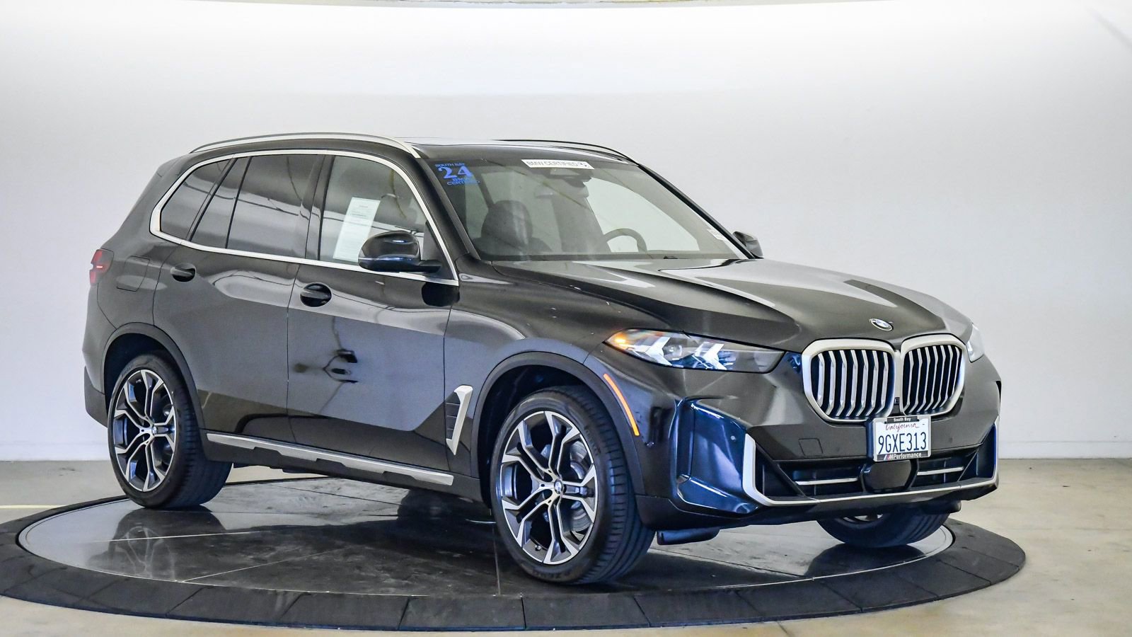 Certified 2024 BMW X5 sDrive40i w/ Parking Assistance Package RWD image 6