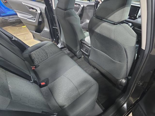 Used 2021 Toyota RAV4 XLE w/ Convenience Package AWD/4WD image 14