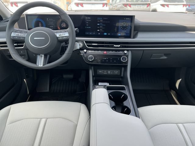 New 2026 Hyundai Sonata SEL FWD image 10