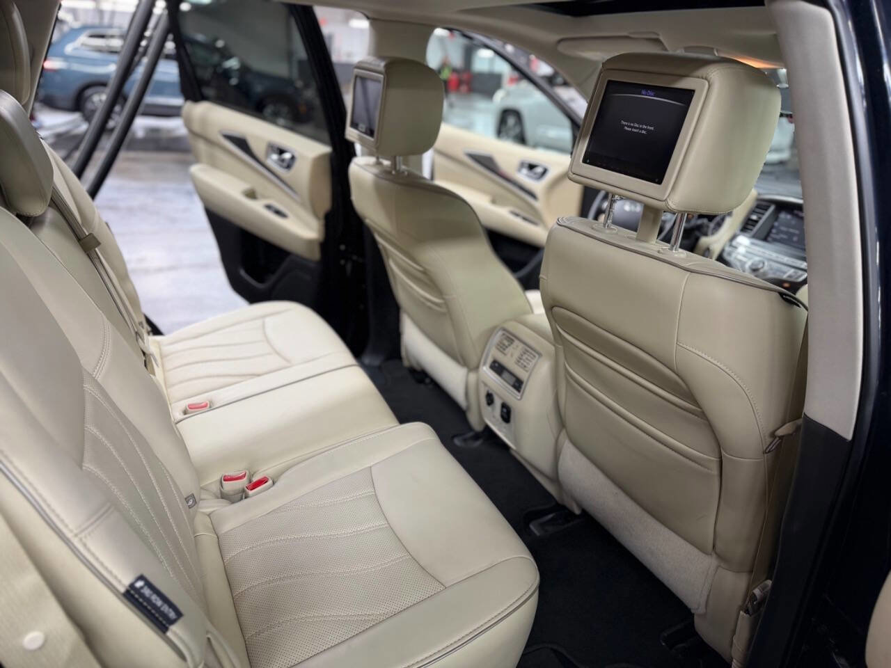 Used 2019 INFINITI QX60 Luxe w/ Essential Package image 32