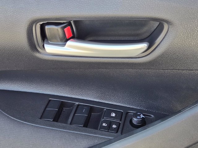 Used 2026 Toyota Corolla SE FWD image 25