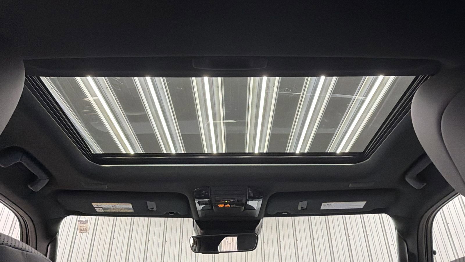 Used 2025 Lexus GX 550 w/ Accessory Package (2T) image 33