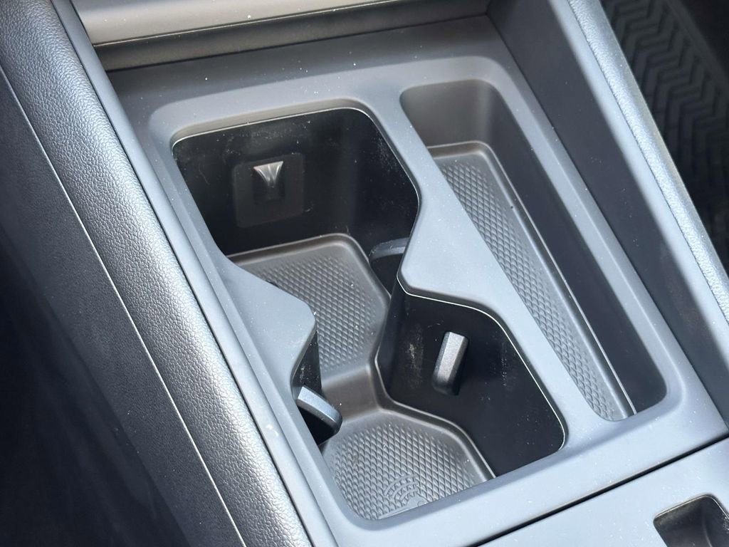 New 2026 Volkswagen Tiguan SE image 24