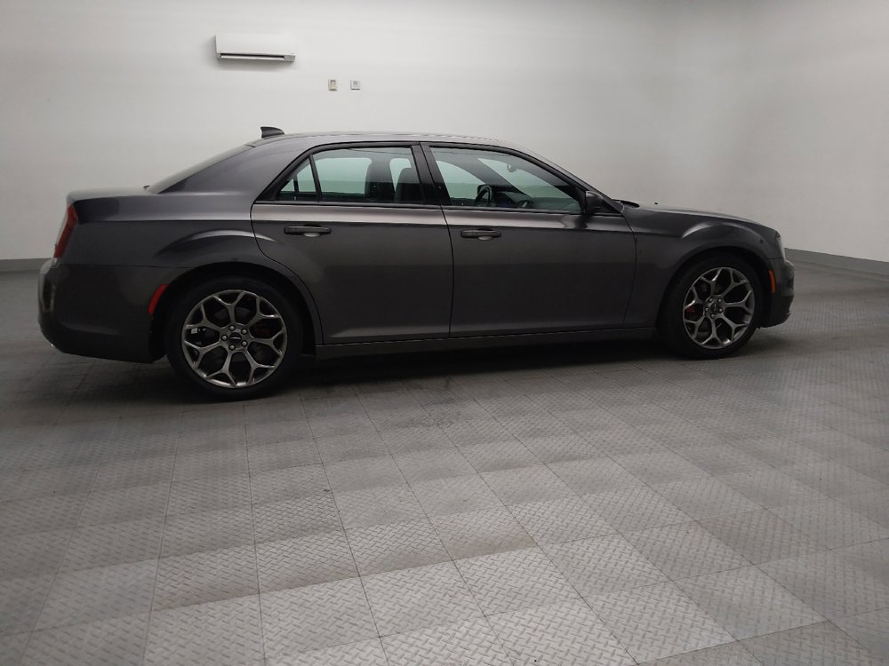 Used 2015 Chrysler 300 S RWD image 10