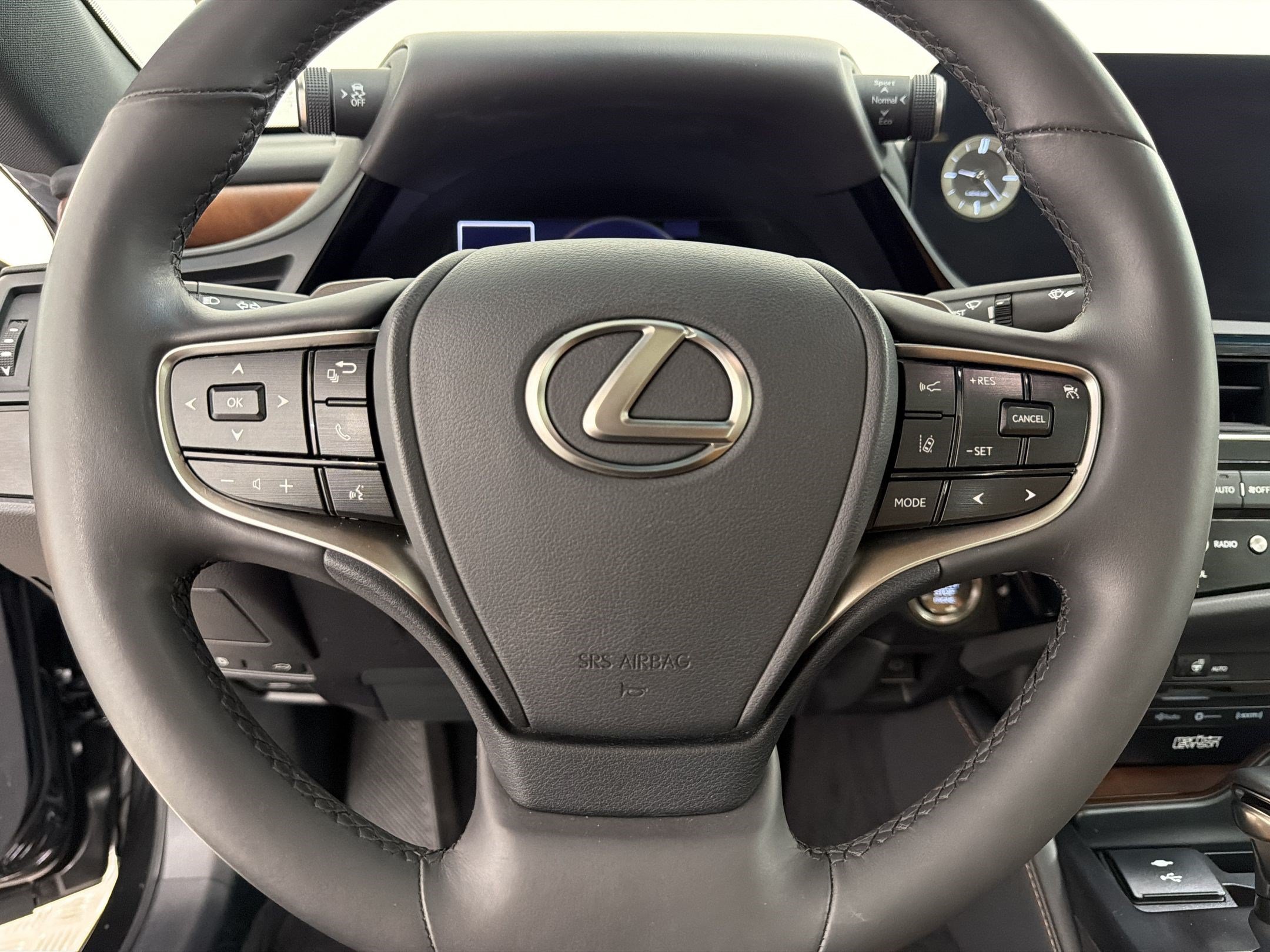Certified 2022 Lexus ES 350 w/ Premium Package FWD image 12