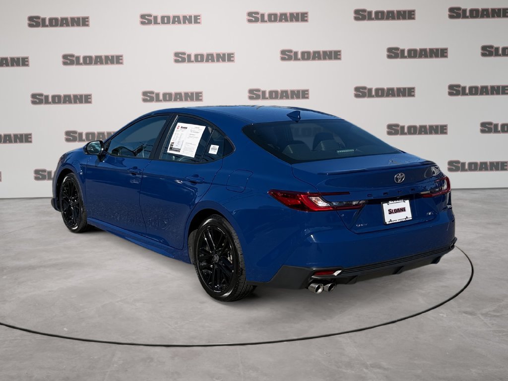 Used 2025 Toyota Camry SE FWD image 3