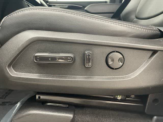 Used 2023 Honda Pilot EX-L image 10