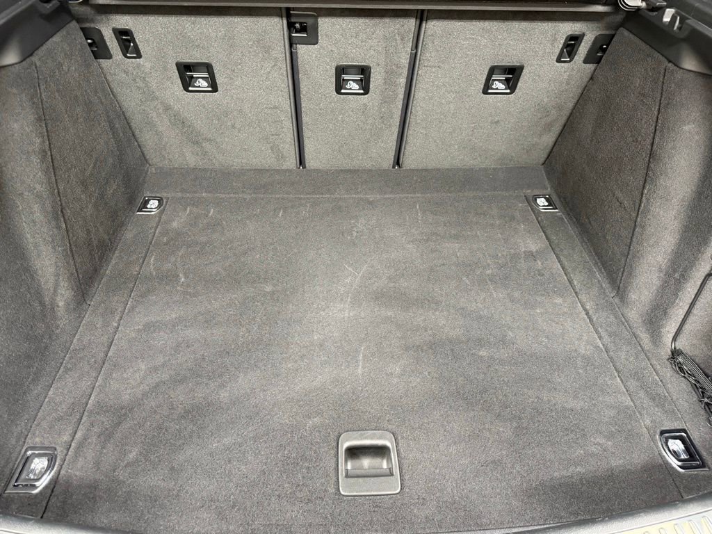 Certified 2022 Porsche Macan image 21