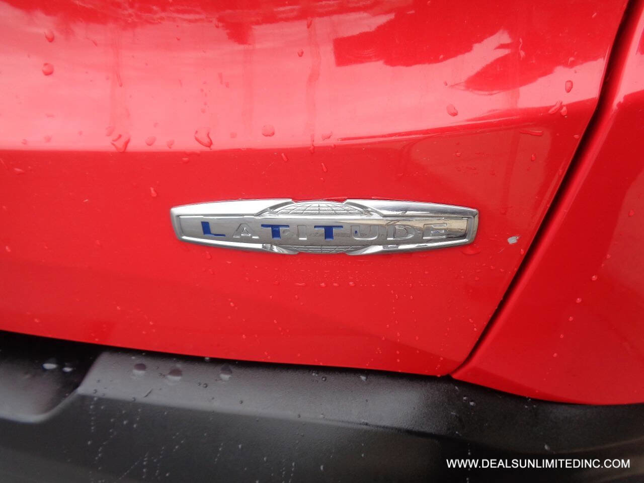 Used 2018 Jeep Renegade Latitude image 6