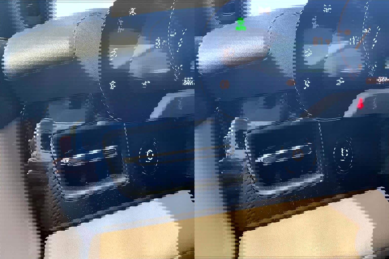 Used 2022 Porsche Taycan image 33