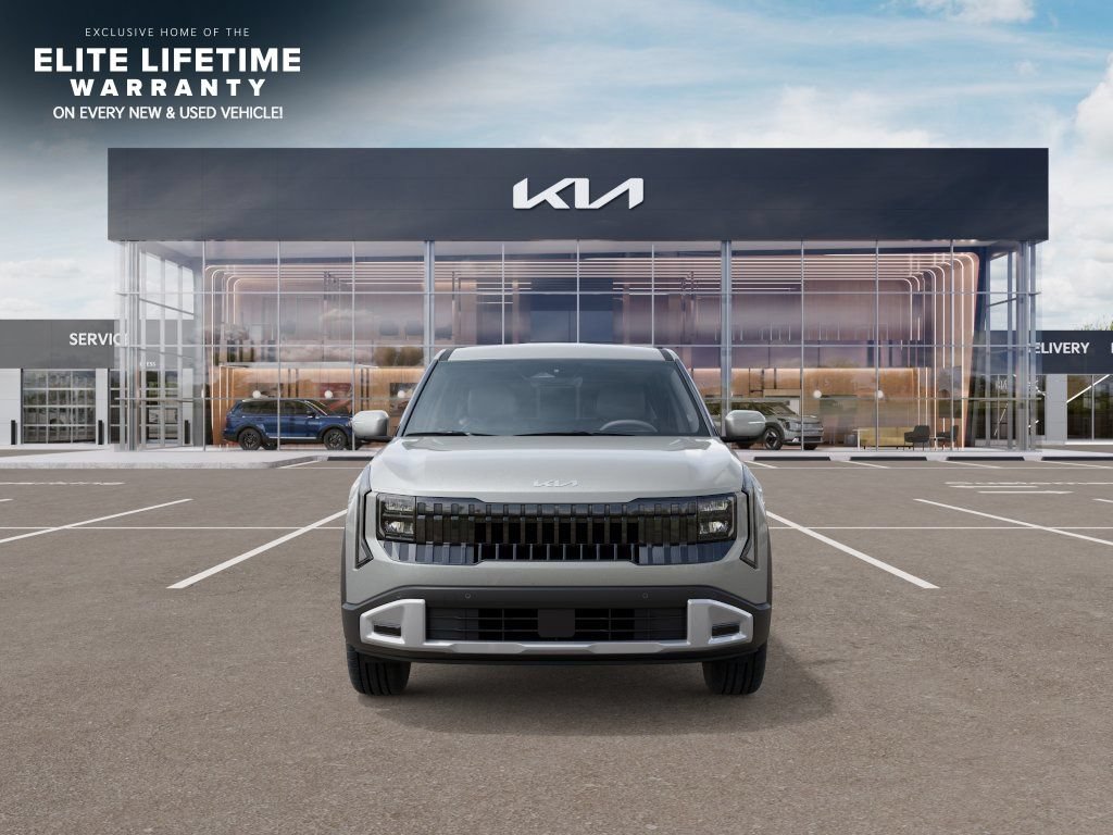 New 2027 Kia Seltos LX FWD image 3
