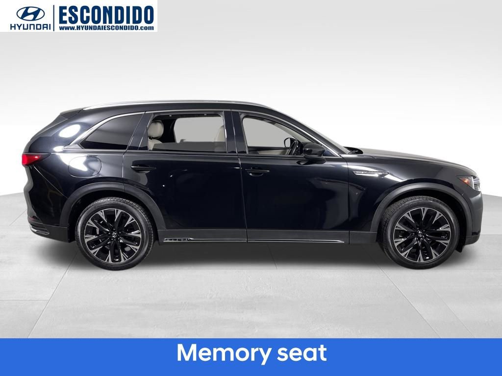 Used 2024 MAZDA CX-90 Plug-In Hybrid w/ Premium Pkg image 6