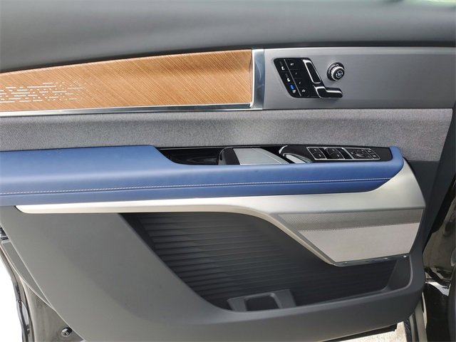 New 2026 Cadillac Vistiq Premium Luxury image 10