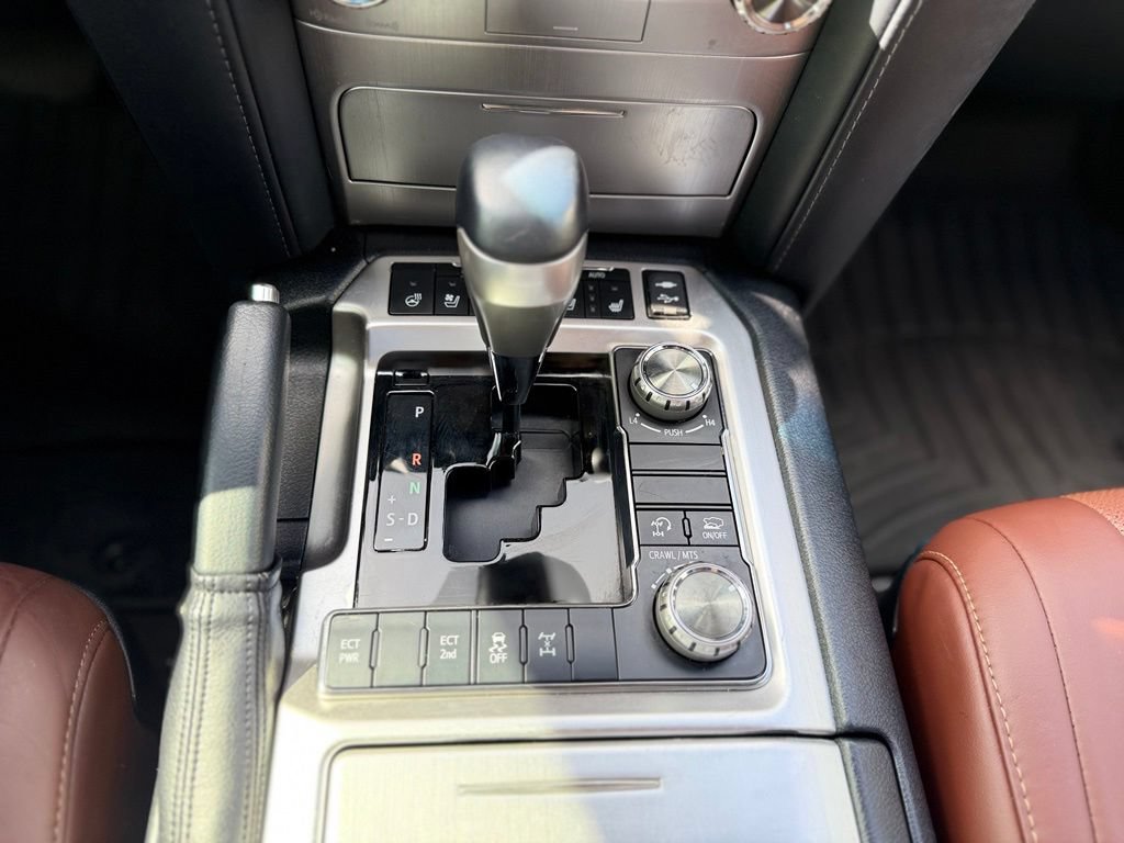 Used 2019 Toyota Land Cruiser AWD/4WD image 34