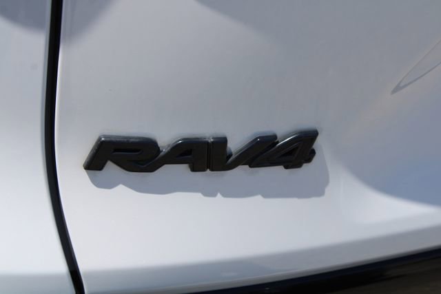 Used 2023 Toyota RAV4 XSE image 9