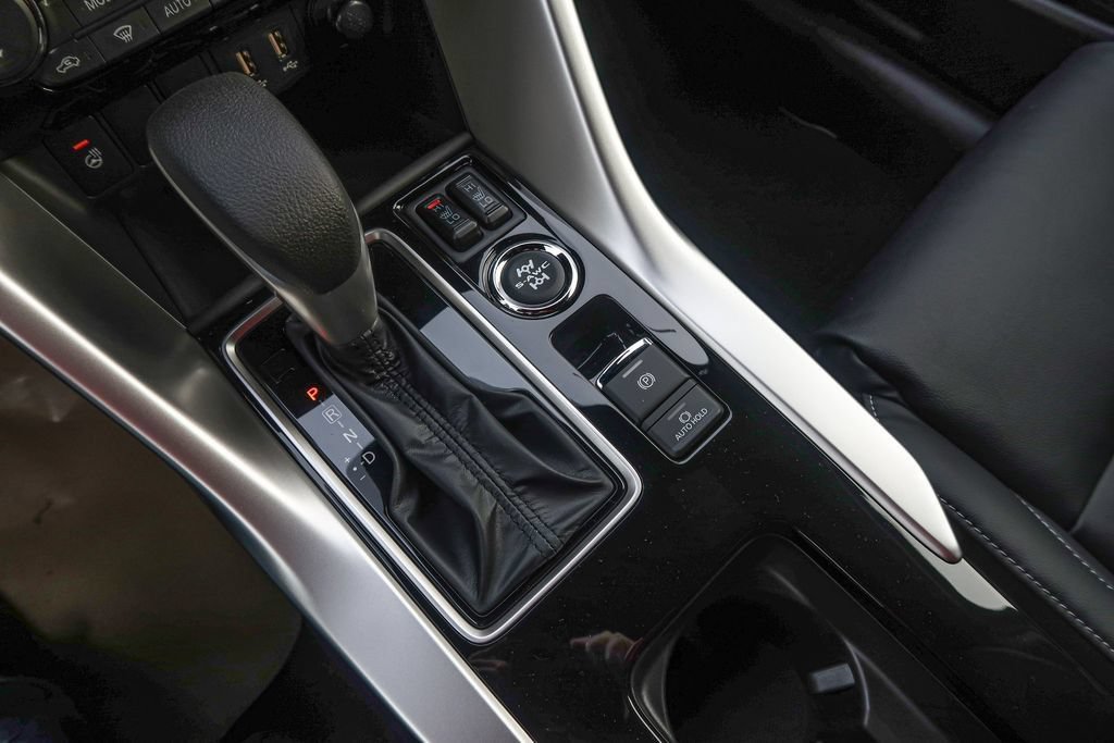 New 2026 Mitsubishi Eclipse Cross SEL AWD/4WD image 33