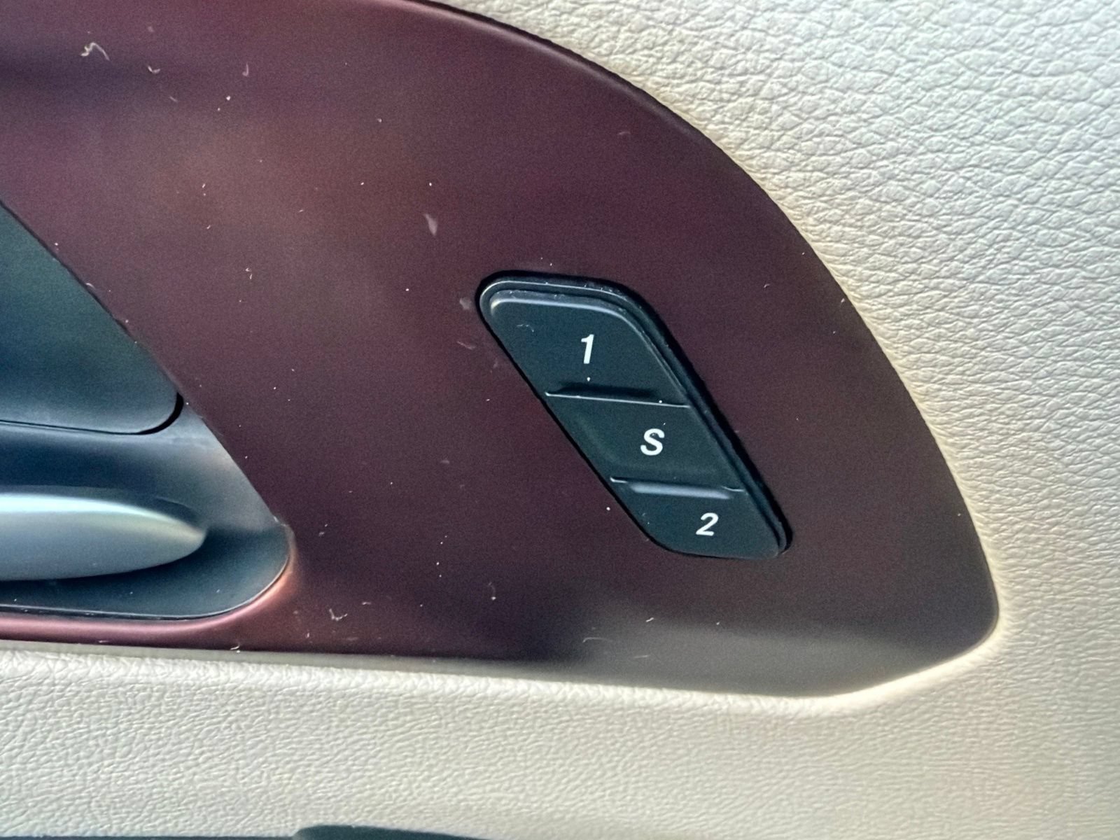 Used 2020 Chrysler Pacifica Limited FWD image 12