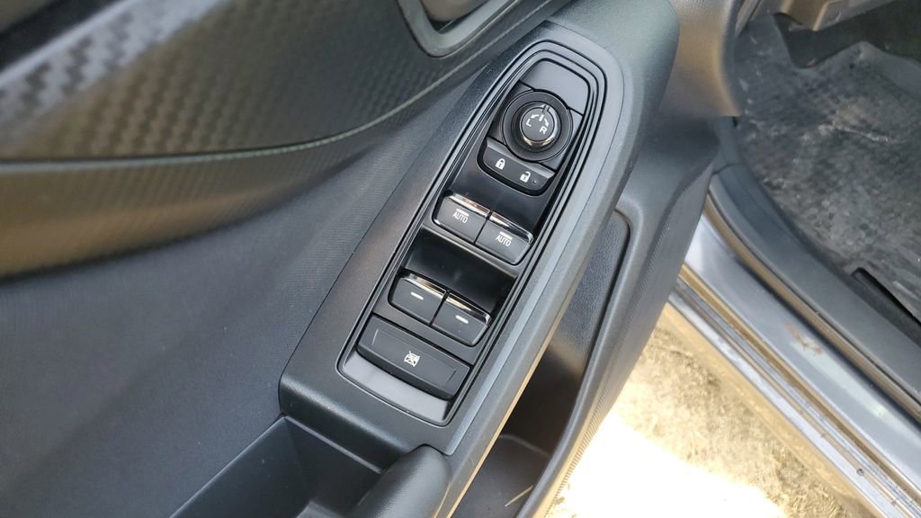 Used 2019 Subaru Impreza 2.0i Premium image 6