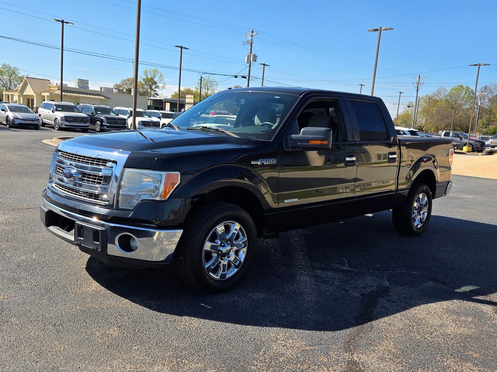 Used 2013 Ford F150 XLT w/ Luxury Equipment Group image 3
