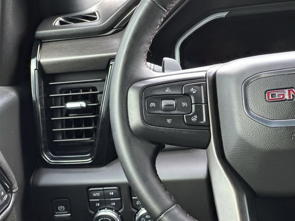 Used 2024 GMC Sierra 1500 AT4 w/ Technology Package AWD/4WD image 28