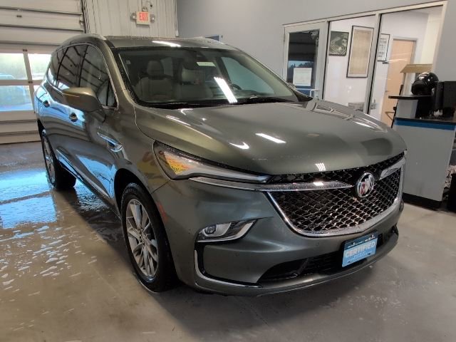 Certified 2023 Buick Enclave Avenir image 7
