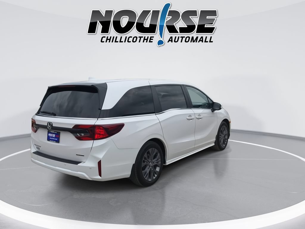 Certified 2025 Honda Odyssey Touring image 8