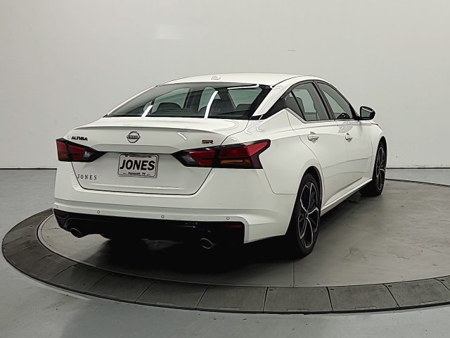 Used 2024 Nissan Altima 2.5 SR FWD image 7