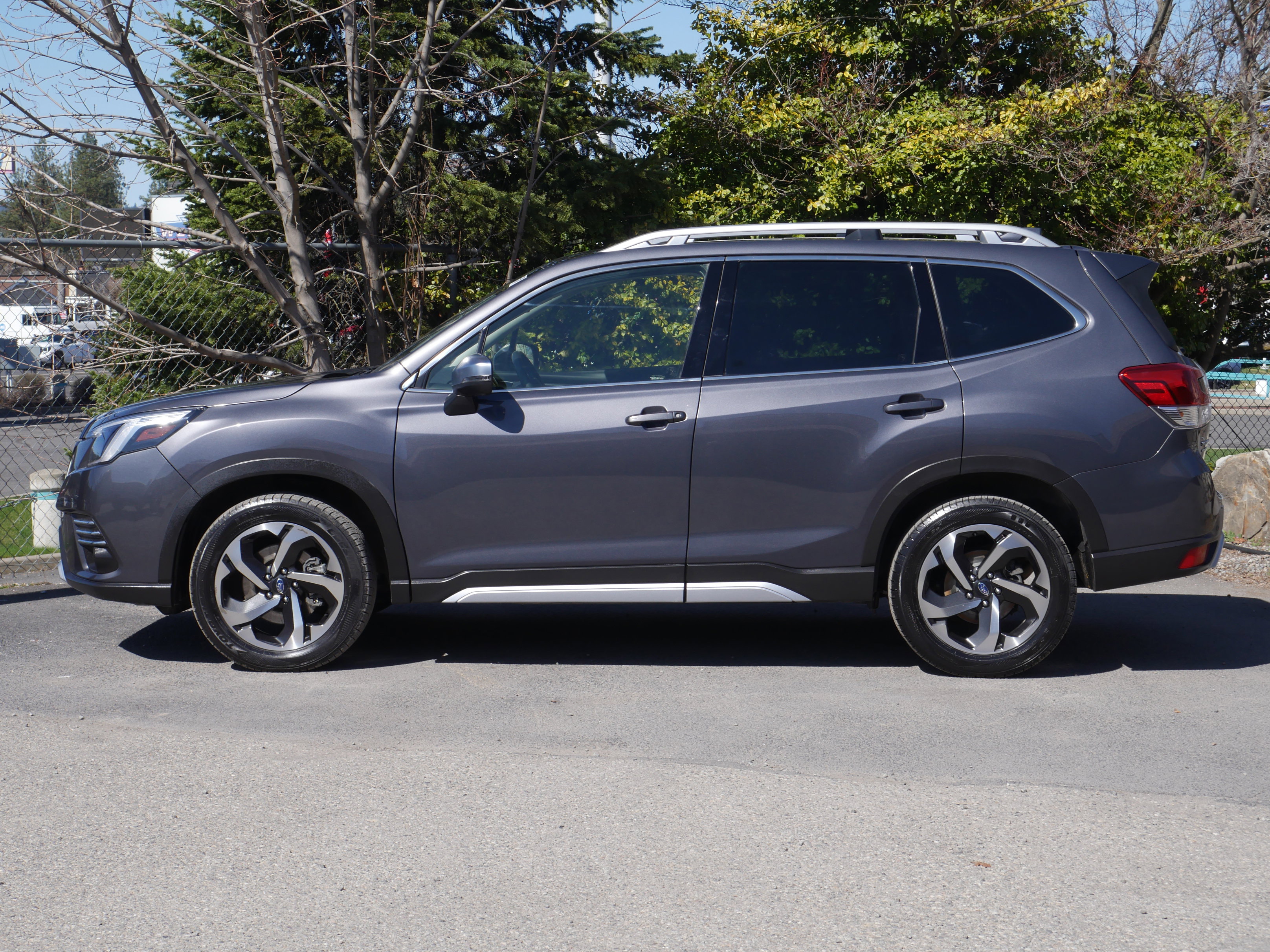 Used 2023 Subaru Forester Touring AWD/4WD image 17