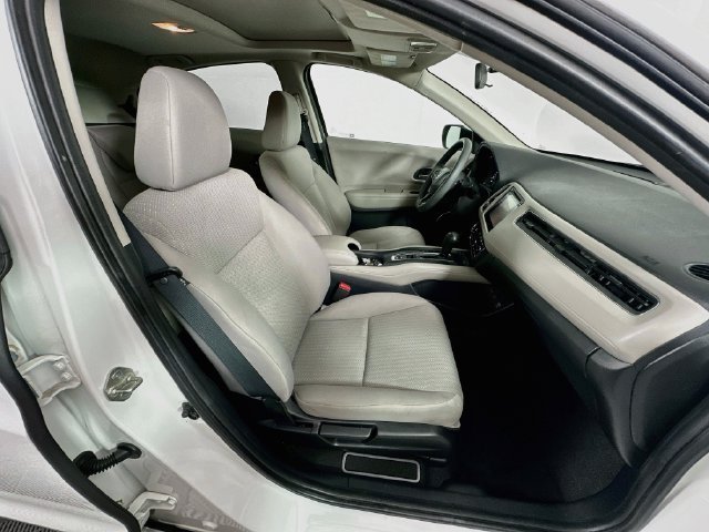 Used 2018 Honda HR-V EX image 28