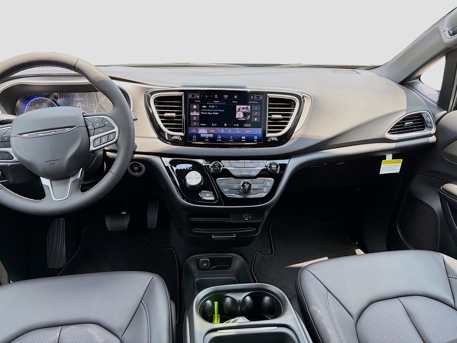 New 2027 Chrysler Pacifica LX FWD image 25