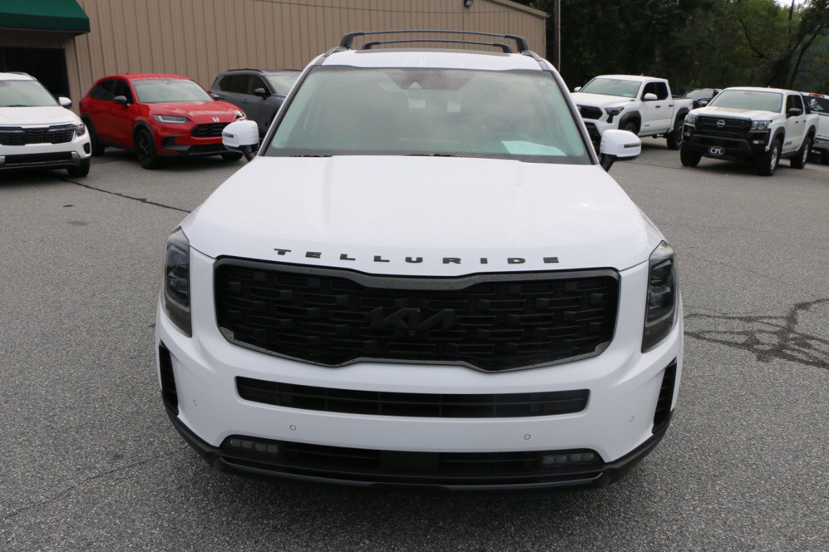 Used 2022 Kia Telluride SX w/ Nightfall Edition Package AWD/4WD image 11