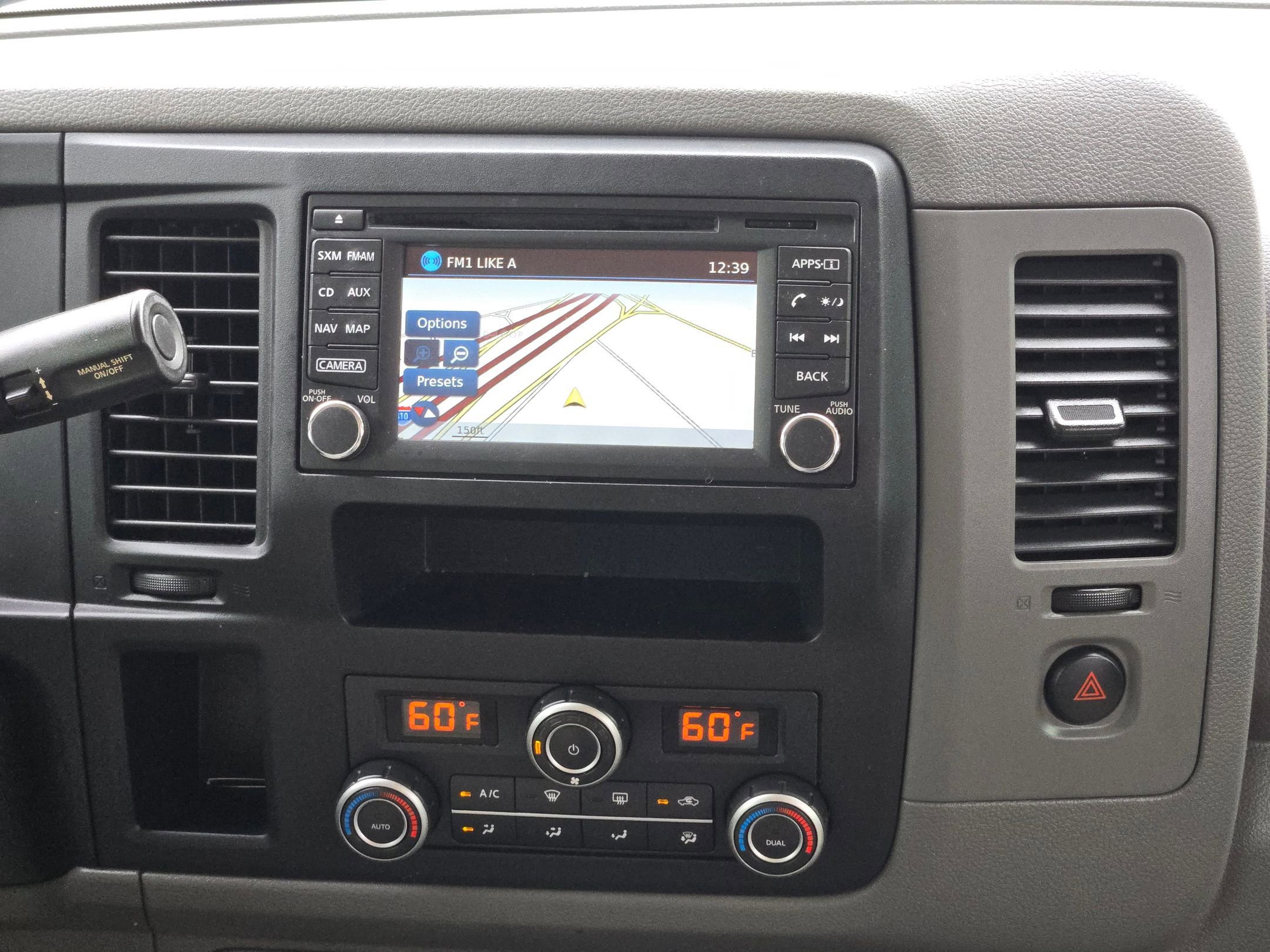 Used 2016 Nissan NV 3500 SL image 17