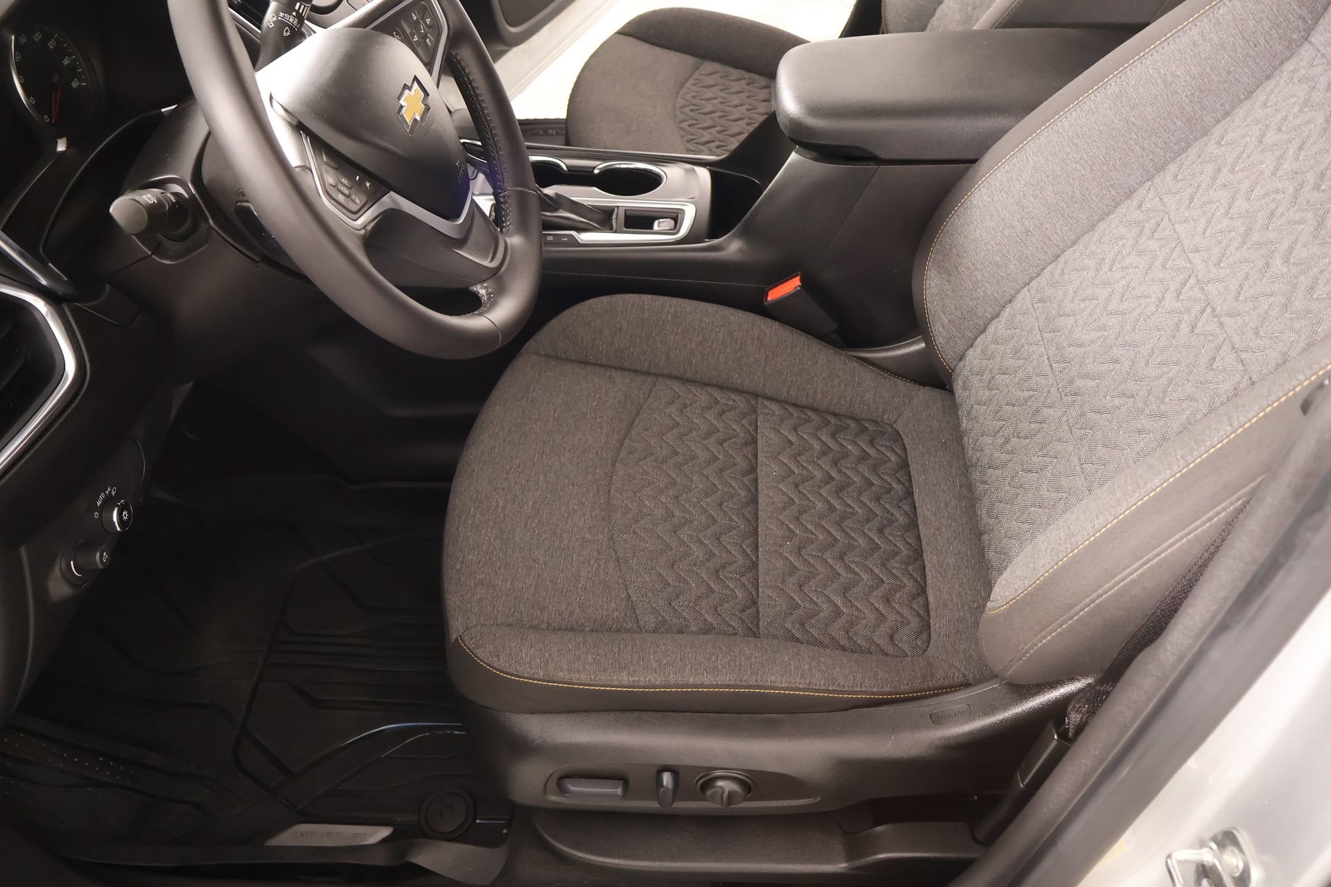 Used 2022 Chevrolet Equinox LT FWD image 11