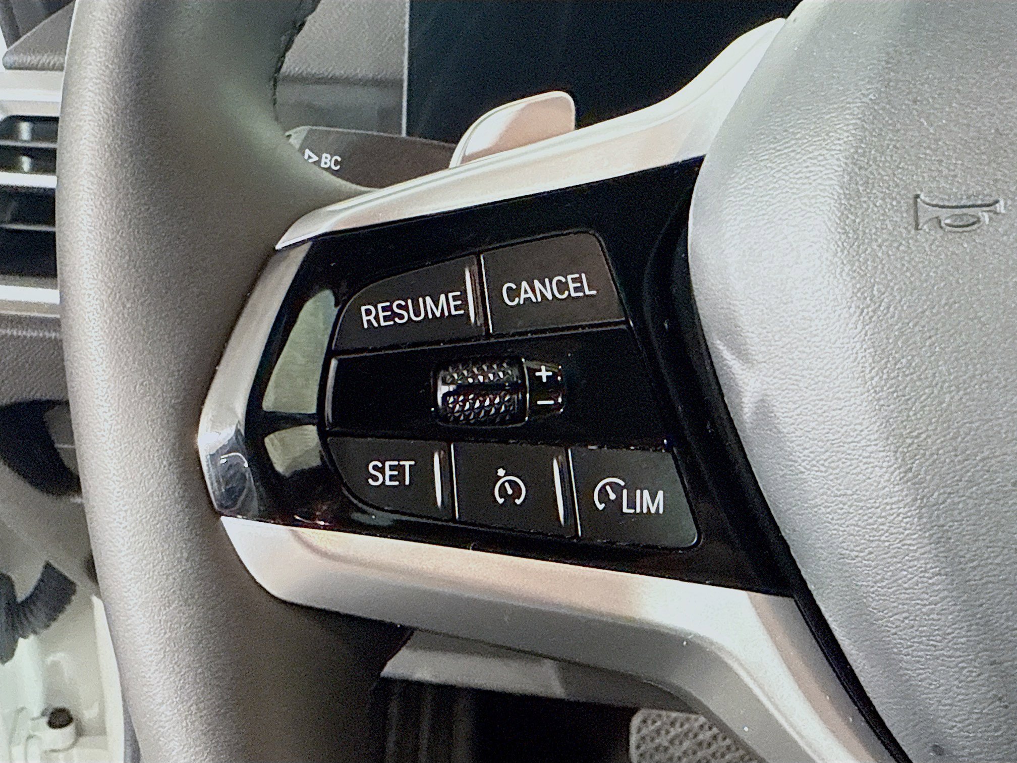 Used 2025 BMW 330i Sedan w/ Convenience Package image 14