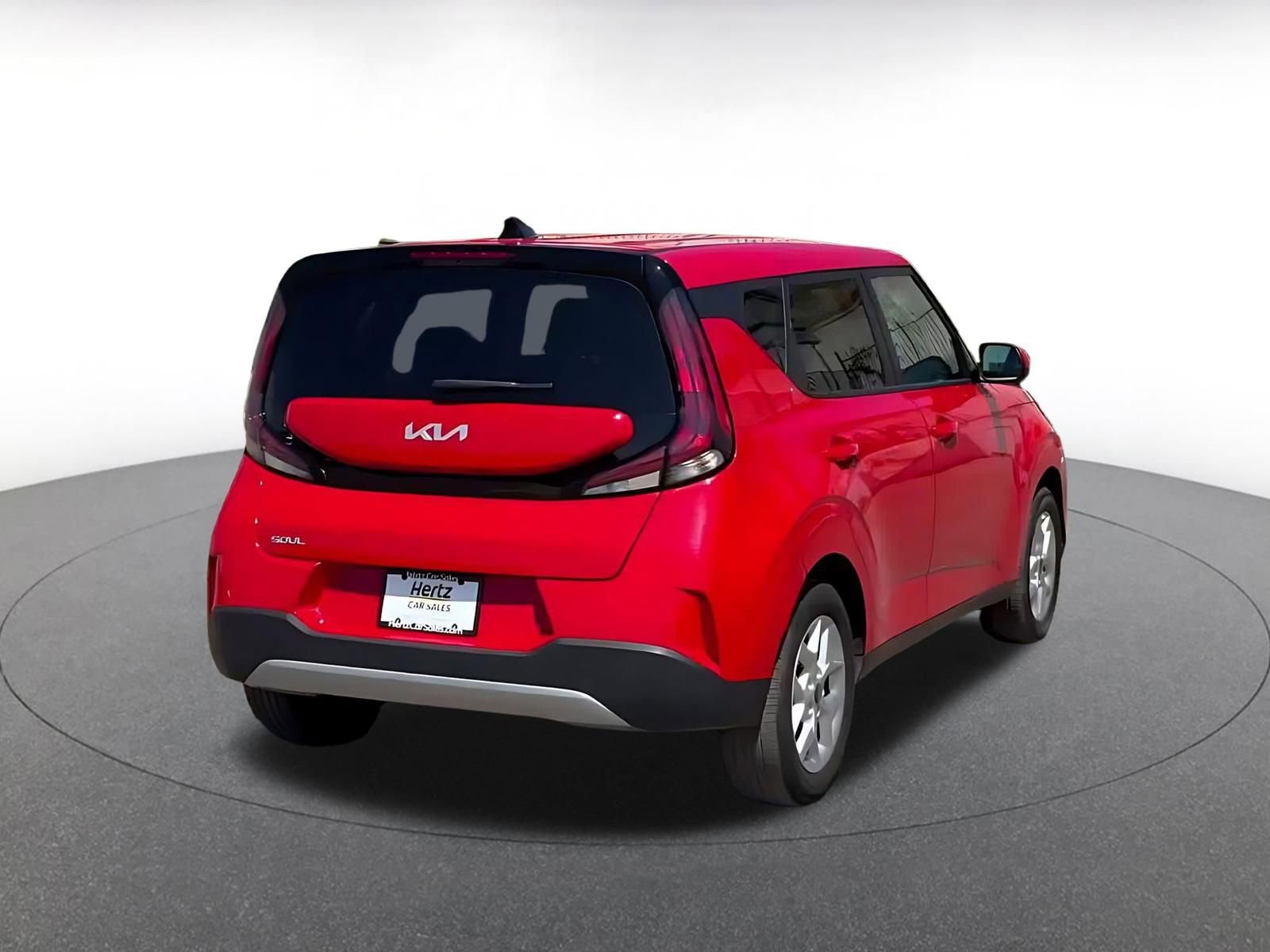 Used 2025 Kia Soul LX w/ LX Technology Package image 14