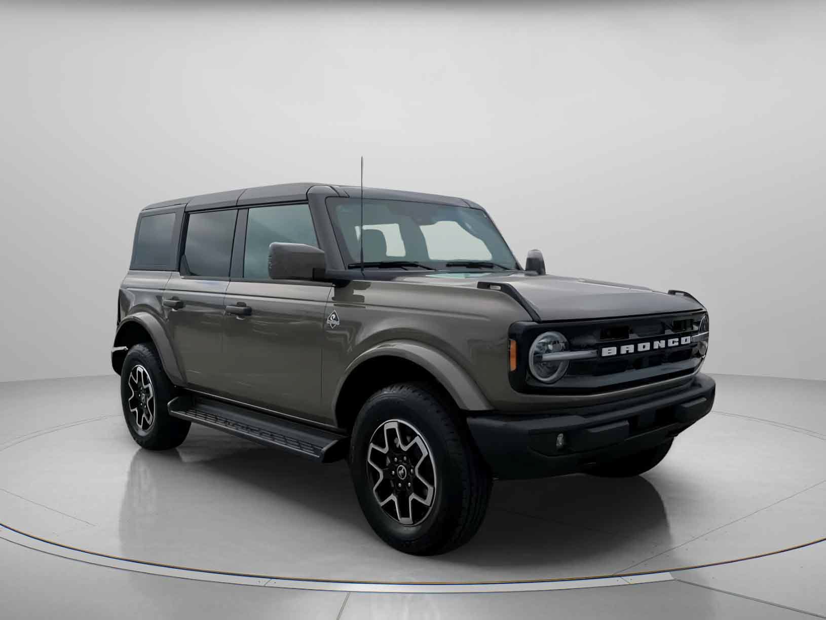 New 2026 Ford Bronco Outer Banks AWD/4WD image 2
